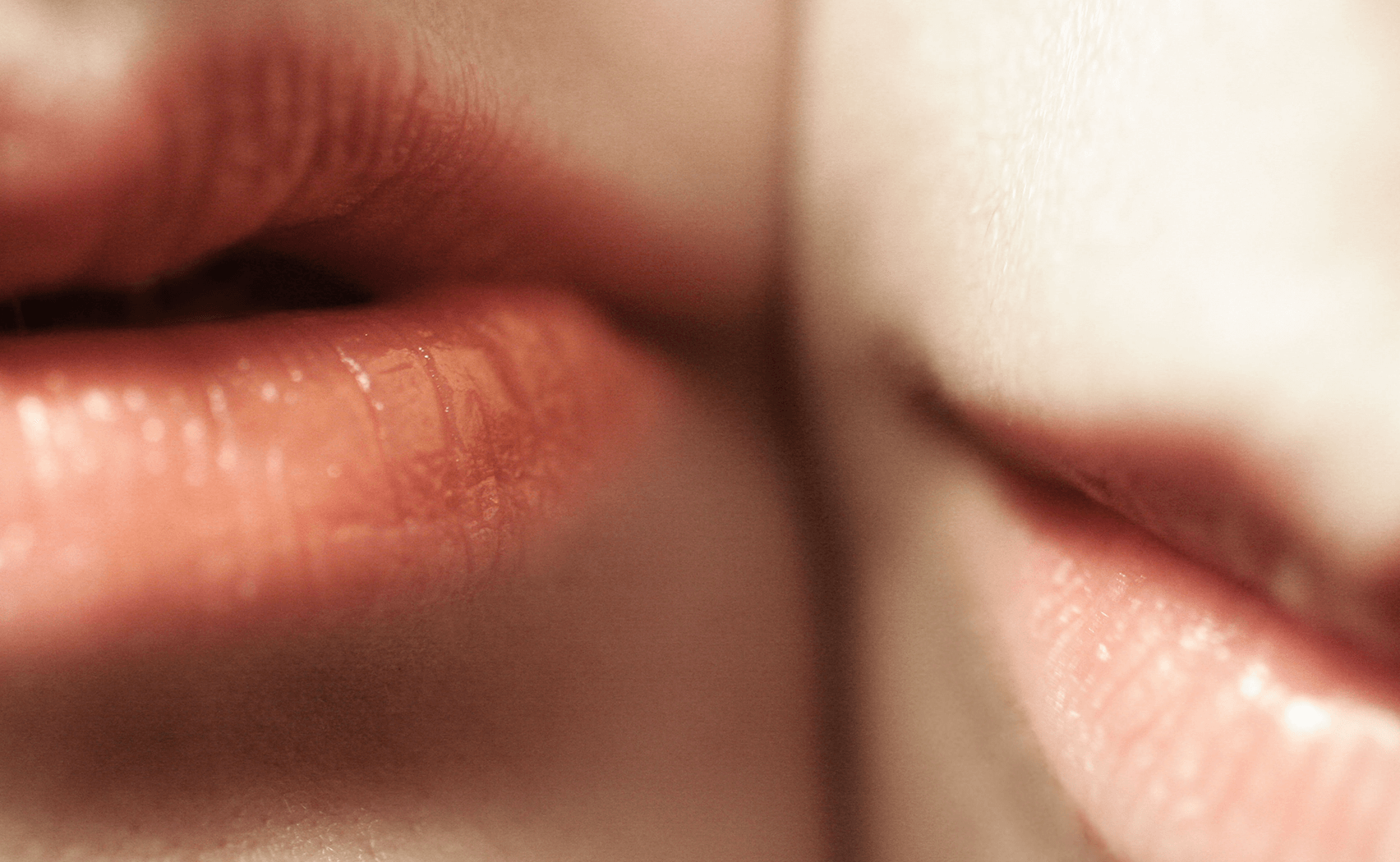 Dry, cracked lips: how do you get them and how do you get rid of them Dry, cracked lips: how do you get them and how do you get rid of them